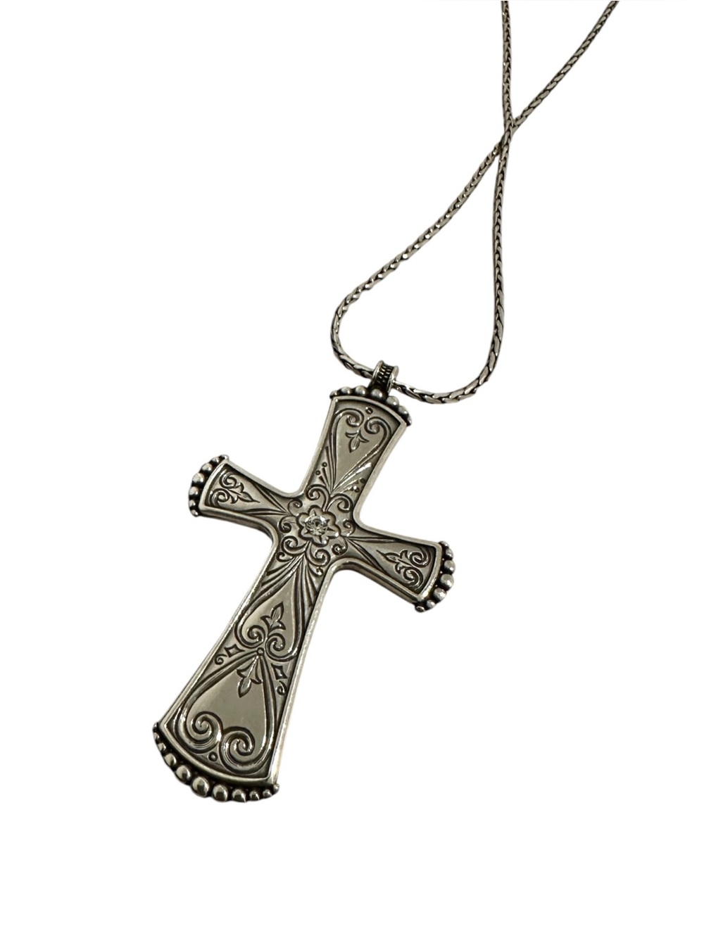 Retired Brighton Essex Cross Necklace Silver Tone Chasing Filigree Love Honor - Picture 4 of 8